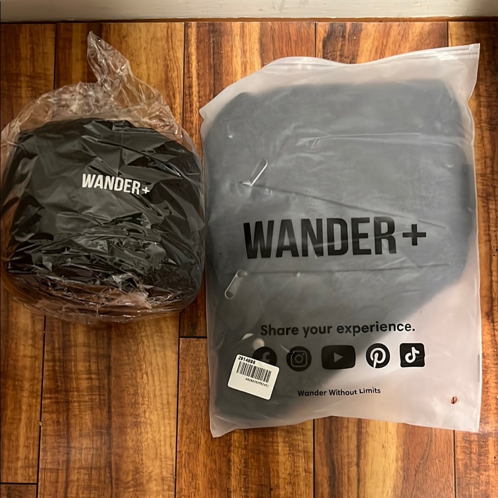 Wander+ Black Travel Set